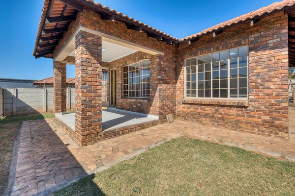 Essential Guide: How to Safeguard Sensitive Legal Documents When Moving Homes in the UK